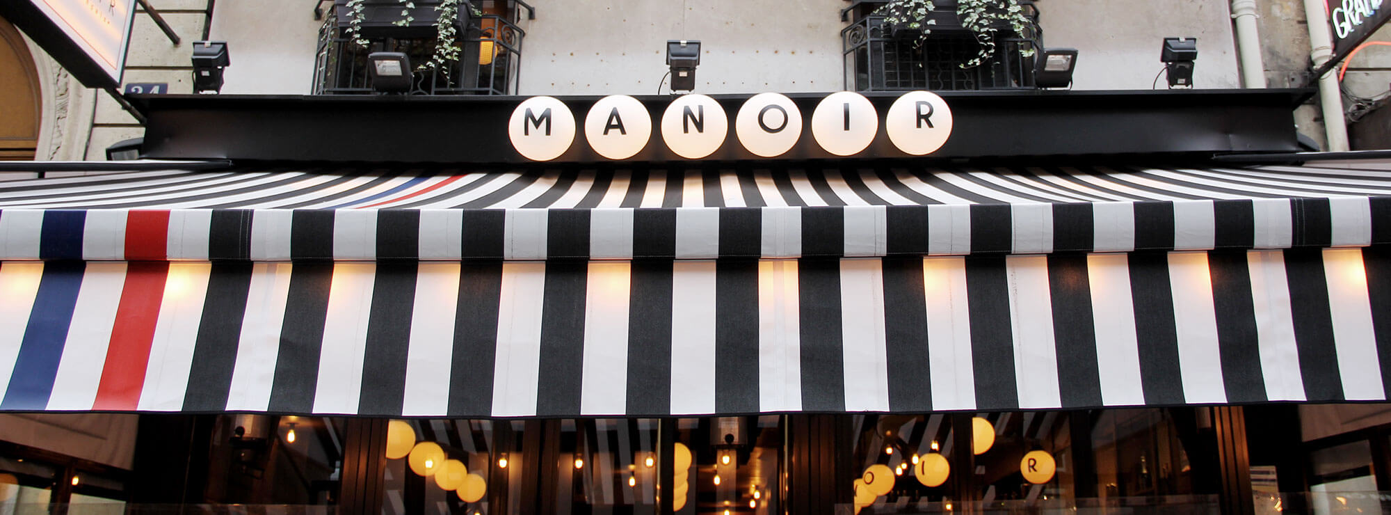 01.manoir store logo.jpg